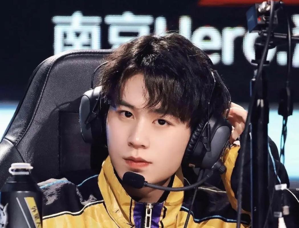 王者荣耀打野叫a什么,王者荣耀打野叫什么英文?-第2张图片-猴鲨游戏 王者荣耀打野叫a什么,王者荣耀打野叫什么英文?-第2张图片-猴鲨游戏